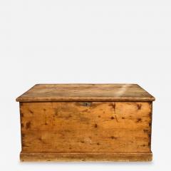Antique American Country Rustic Wood Chest Trunk - 4120290