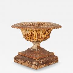 Antique Cast Iron Urn English Classically Styled Planter Victorian 19th Century - 4164789