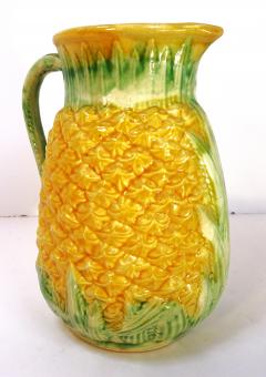 https://cdn.incollect.com/sites/default/files/thumb/Antique-English-Majolica-Pineapple-Pitcher-19th-Century-534372-2444684.jpg