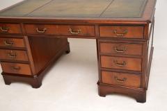 Antique Georgian Style Pedestal Desk - 3249847