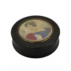 Antique Gutta Percha Snuff Box with Portrait of a Lady Late 19th Century - 4026928