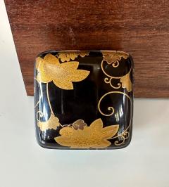 Antique Japanese Lacquered Incense Box Kobako in Kodaiji Style - 3348568