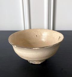 Antique Korean Ceramic Komogai Chawan with Tamagode Glaze - 2876234