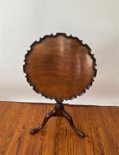 Antique Mahogany Piecrust Tilt Top Tripod Table - 2917384