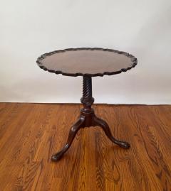 Antique Mahogany Piecrust Tilt Top Tripod Table - 2917385