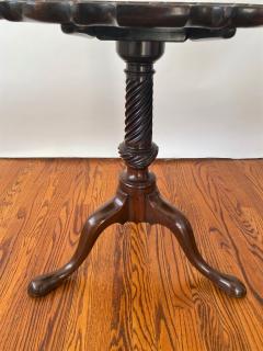 Antique Mahogany Piecrust Tilt Top Tripod Table - 2917386