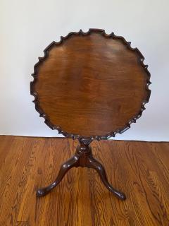 Antique Mahogany Piecrust Tilt Top Tripod Table - 2917389