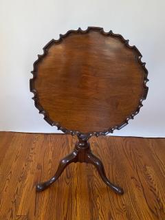 Antique Mahogany Piecrust Tilt Top Tripod Table - 2917391