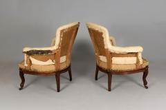 Antique Pair French Walnut Berg re Chairs - 3233104