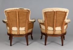 Antique Pair French Walnut Berg re Chairs - 3233108