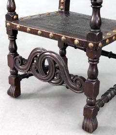 Antique Portugese Chair in Carved Wood and Embossed Leather - 273117
