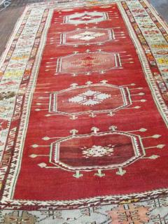 Antique Turkish Kirshehir Runner Gallery rug - 3974011