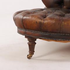 Antique leather Chesterfield style conversation sofa C 1900  - 3741861