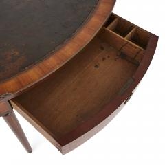 Antique walnut and marquetry writing desk - 1611117