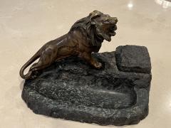 Antoine Louis Barye BRONZE LION ON MARBLE INKWELL BY ANTOINE LOUIS BARYE - 2932930