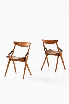 Arne Hovmand Olsen Set of Six Dining Chairs Model 210 by Arne Hovmand Olsen 1957 - 4443377