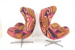 Arne Jacobsen A rare pair of Arne Jacobsen Egg chairs with ottoman for Fritz Hansen C 1973  - 4306619