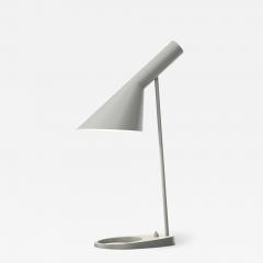 Arne Jacobsen Arne Jacobsen AJ Mini Table Lamp in Original Grey for Louis Poulsen - 1461959