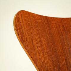 Arne Jacobsen Arne Jacobsen Series 7 Chair in Teak Denmark 1970s - 2735315