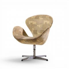 Arne Jacobsen Arne Jacobsen for Fritz Hansen Mid Century Swan Chairs Set of 4 - 4689988