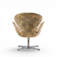 Arne Jacobsen Arne Jacobsen for Fritz Hansen Mid Century Swan Chairs Set of 4 - 4689991