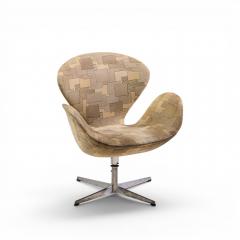 Arne Jacobsen Arne Jacobsen for Fritz Hansen Mid Century Swan Chairs Set of 4 - 4689994