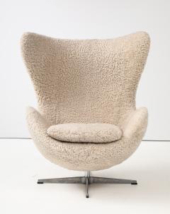 Arne Jacobsen Arne Jacobson Vintage Egg Chair in Shearling for Fritz Hansen - 3936682