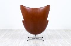 Arne Jacobsen Danish Modern Cognac Leather Egg Chair by Arne Jacobsen for Fritz Hansen - 3245320