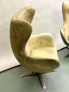 Arne Jacobsen Early Model Pair of Vintage Leather Danish Egg Chair Arne Jacobsen c 1960 - 3478515