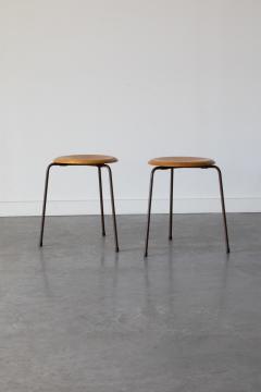 Arne Jacobsen Early Tripod Dot Stools by Arne Jacobsen for Fritz Hansen - 4696275