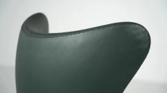 Arne Jacobsen Egg Chair and Ottoman by Arne Jacobsen for Fritz Hansen 2000s - 4546219