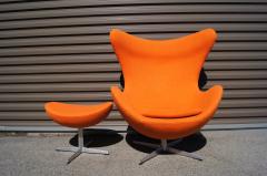 Arne Jacobsen Egg Chair and Ottoman by Arne Jacobsen for Fritz Hansen - 1913764