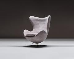 Arne Jacobsen Egg Chair by Arne Jacobsen with New Wool Mosu Velvet Upholstery - 4759794