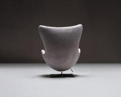 Arne Jacobsen Egg Chair by Arne Jacobsen with New Wool Mosu Velvet Upholstery - 4759796