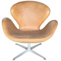 Arne Jacobsen Original Swan Chair by Arne Jacobsen in Natural Leather - 4496642