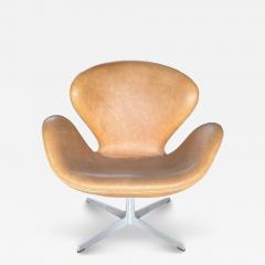 Arne Jacobsen Original Swan Chair by Arne Jacobsen in Natural Leather - 4497365