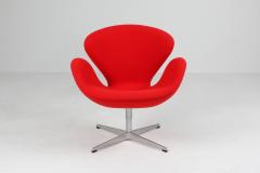 Arne Jacobsen Red swan chair by Arne Jacobsen for Fritz Hansen 1950s - 1216524