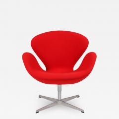 Arne Jacobsen Red swan chair by Arne Jacobsen for Fritz Hansen 1950s - 1217202