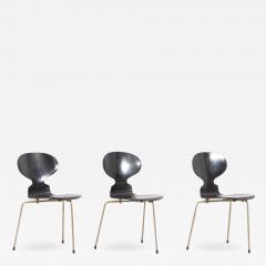 Arne Jacobsen Set of 3 Black Arne Jacobsen Ant Chairs for Fritz Hansen Denmark 1950s - 1509590