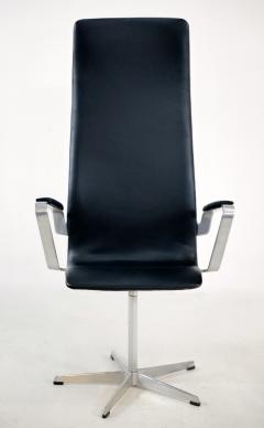 Arne Jacobsen Set of Eight Aluminum Leather Highback Chairs by Arne Jacobsen - 4174924