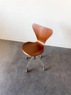 Arne Jacobsen Sevener Teak chair model 3117 by Arne Jacobsen for Fritz Hansen - 4256782