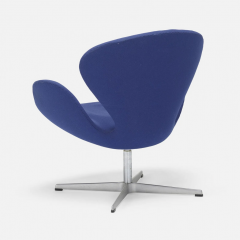 Arne Jacobsen Swan chair by Arne Jacobsen - 3144609