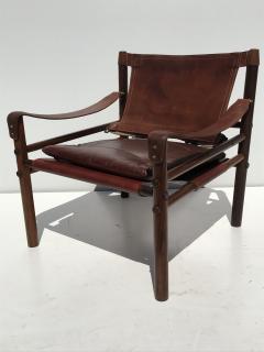 Arne Norell Pair of Arne Norell Rosewood Sirocco Sfari Chairs - 548447