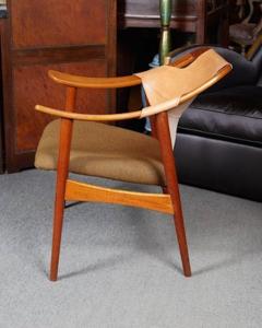 Arne Tidemand Ruud Rare Pair of Teak Arm Chairs by Arne Tidemand Ruud - 507154