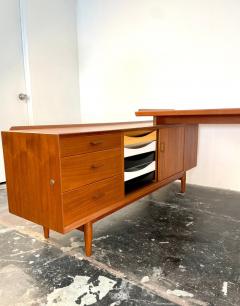 Arne Vodder Arne Vodder Executive Desk for Sibast Furniture in Teak Denmark 1960s - 3798446