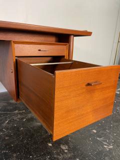 Arne Vodder Arne Vodder Executive Desk for Sibast Furniture in Teak Denmark 1960s - 3798455