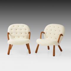 Arnold Madsen Rare Pair of Clam Chairs in Ivory Boucl by Arnold Madsen - 3035173