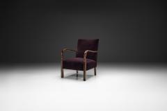 Art Deco Armchair with Aubergine Upholstery Europe First half of the 20th C - 4603789