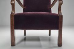 Art Deco Armchair with Aubergine Upholstery Europe First half of the 20th C - 4603867
