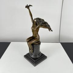 Art Deco Bronze Sculpture Woman with dove by A Gennarelli Paris circa 1925 - 4163679